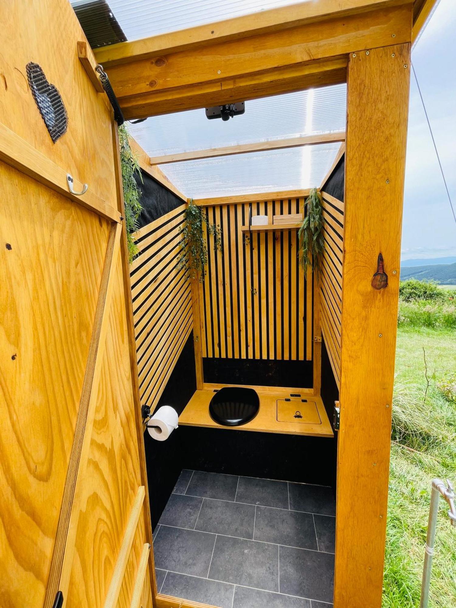 Glamping Hohe Wand - Zelt Mit Sternenfenster Und Whirlpool Hotel Maiersdorf Exterior photo